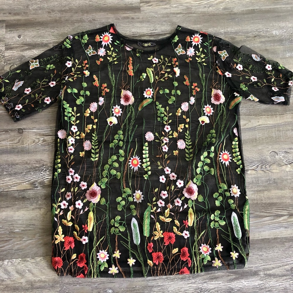 Embroidered Sheer Top 🌼